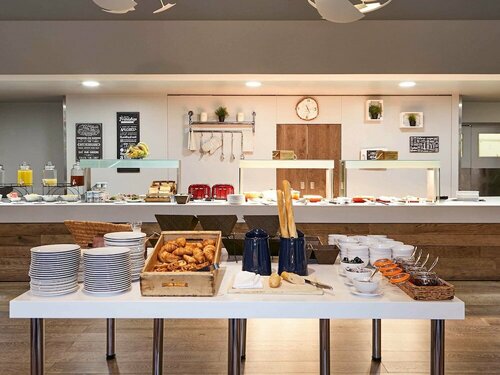 Гостиница Novotel Manchester West в Болтоне