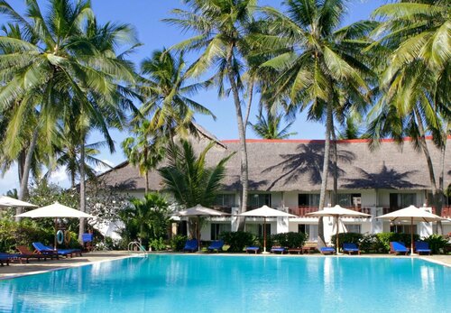 Гостиница Voyager Beach Resort в Момбасе