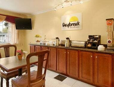 Гостиница Days Inn by Wyndham Ukiah в Юкайа