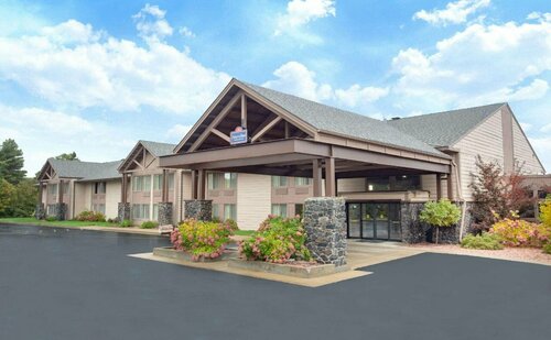 Гостиница AmericInn by Wyndham Black River Falls I-94 on Atv Trail в Портленде