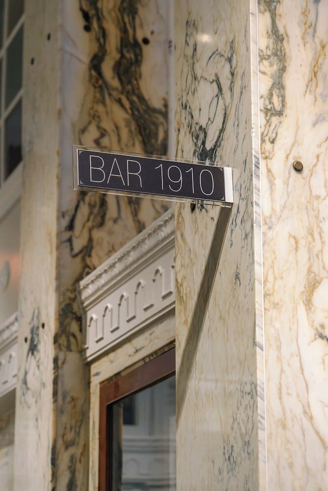 Фото Reichshof Hotel Hamburg