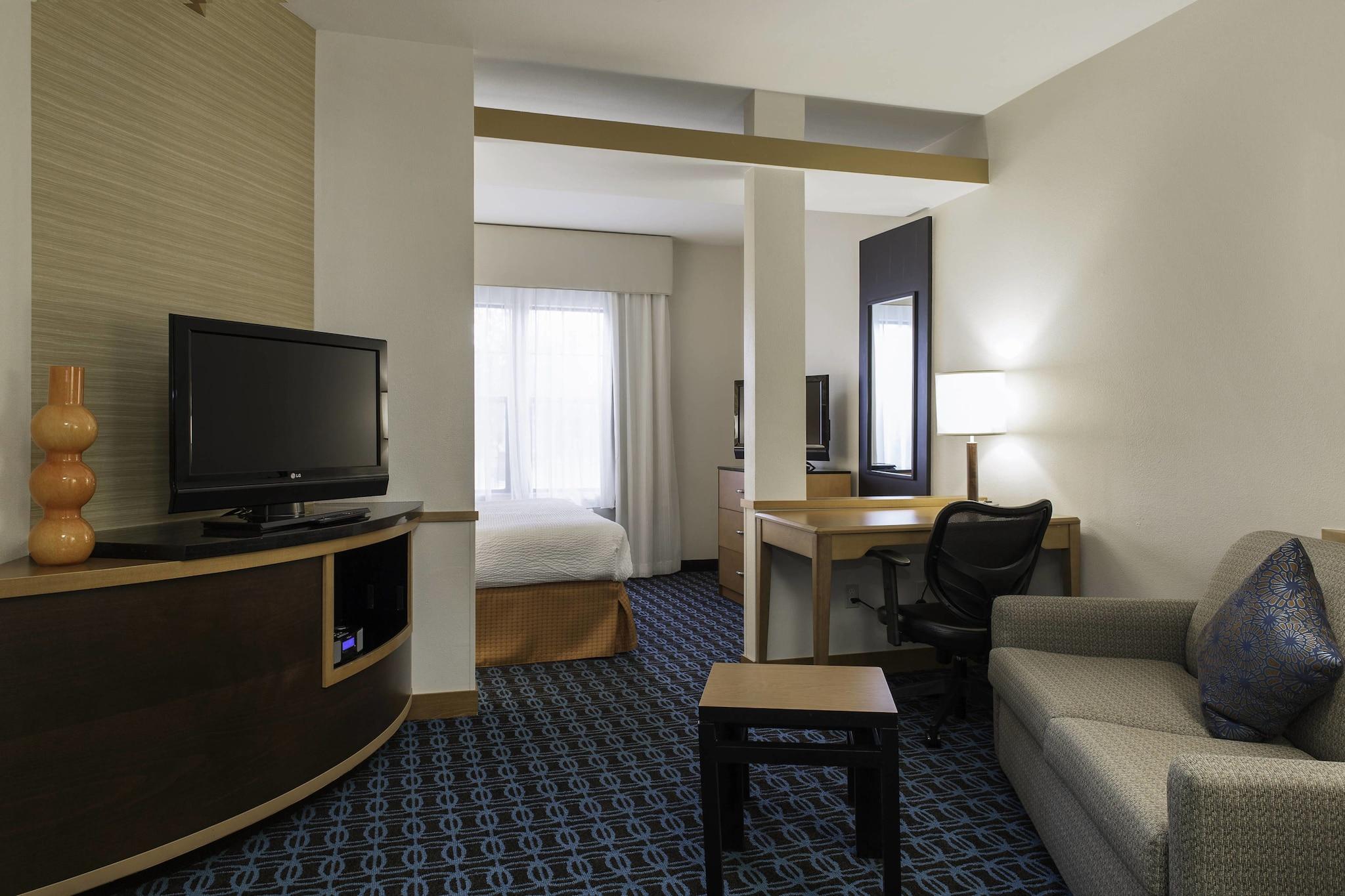 Фото Fairfield Inn & Suites Santa Rosa Sebastopol