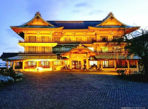 Гостиница Satoyu Mukashibanashi Yuzanso Ryokan в Оцу