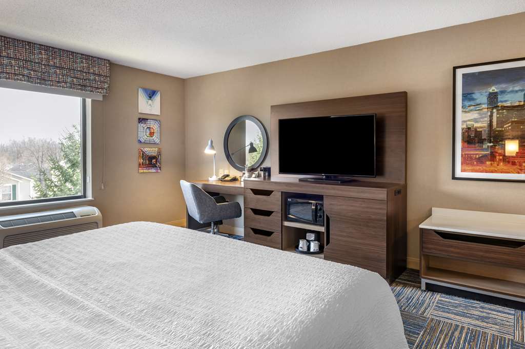 Фото Hampton Inn Greenfield