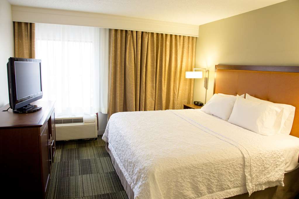 Фото Hampton Inn & Suites Albany-Downtown