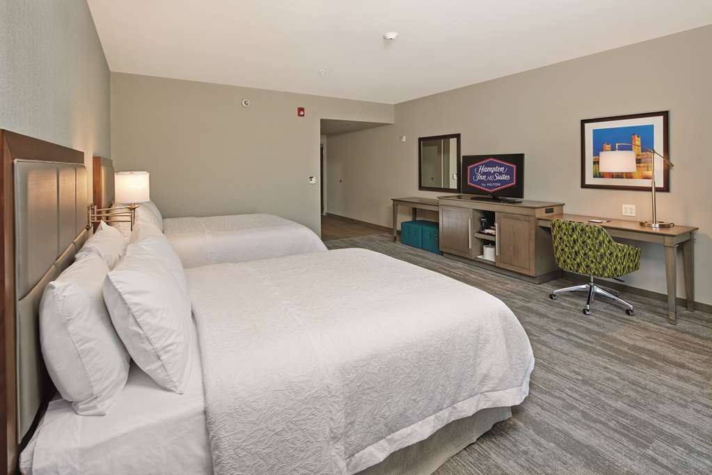 Фото Hampton Inn & Suites Sacramento at Csus