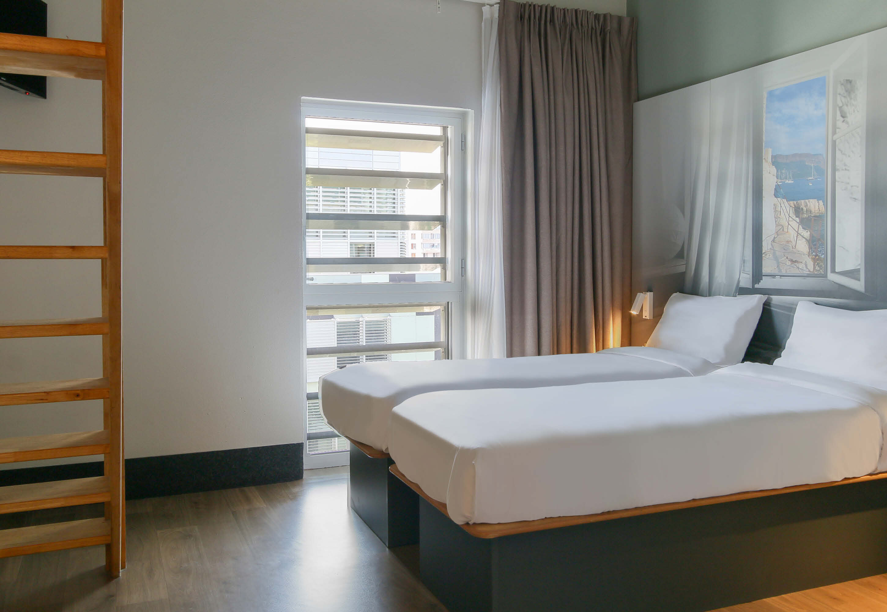 Фото B&B Hôtel Marseille Euromed