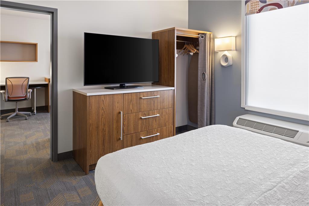 Фото Home2 Suites by Hilton Roseville Minneapolis