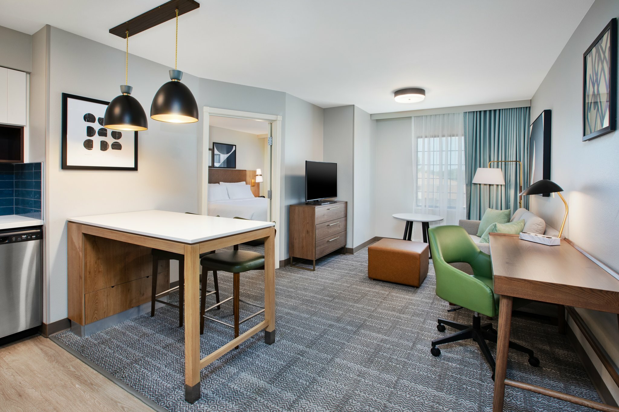 Фото Staybridge Suites Bismarck, an Ihg Hotel