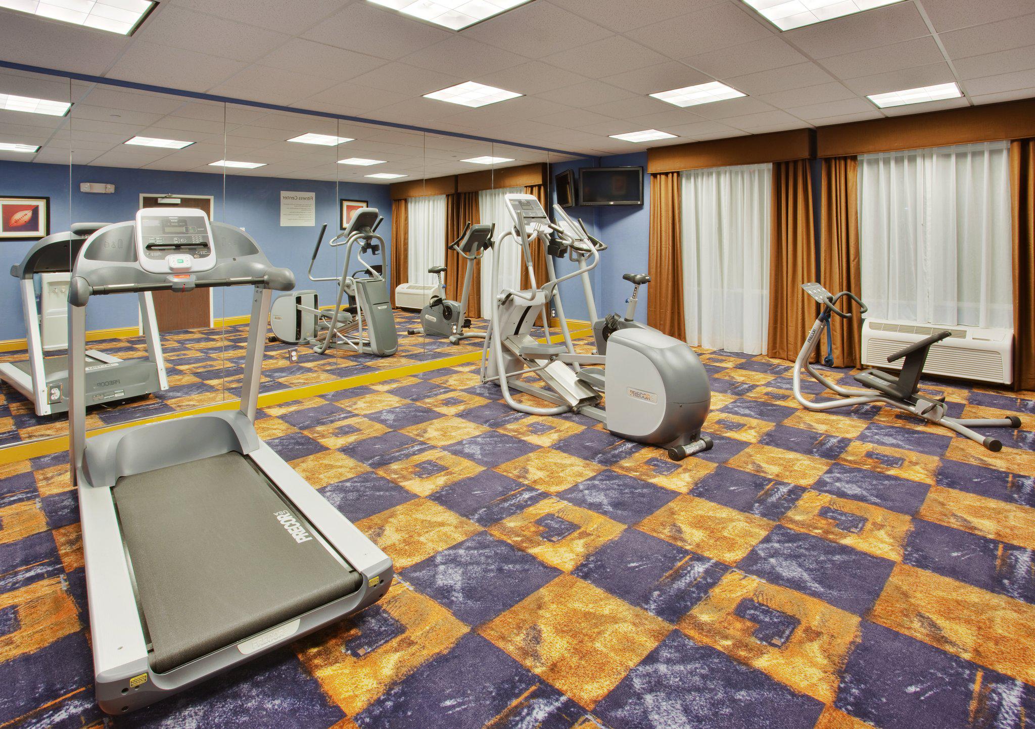 Фото Holiday Inn Express & Suites Sacramento Ne Cal Expo