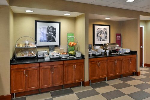 Гостиница Hampton Inn & Suites Tacoma-Mall в Такоме