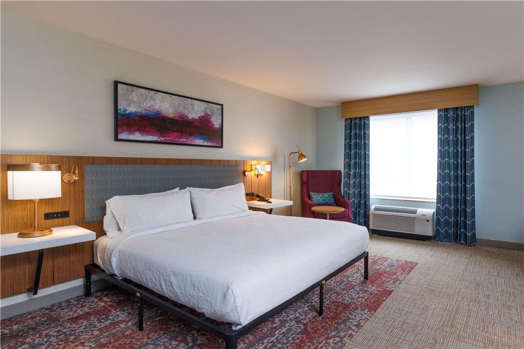 Фото Hilton Garden Inn New York/Staten Island