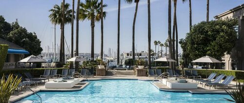Гостиница The Ritz-Carlton, Marina del Rey в Марина Дель Рей