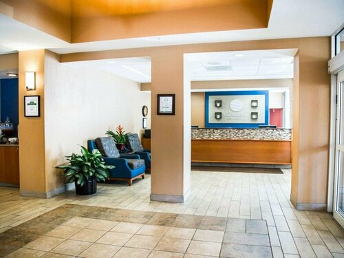 Гостиница Comfort Inn & Suites Orlando North в Делтоне