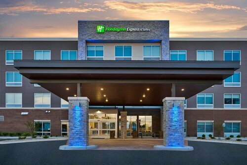 Гостиница Holiday Inn Express & Suites Grand Rapids Airport - South, an Ihg Hotel в Гранд-Рапидс
