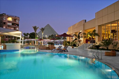 Le Méridien Pyramids Hotel & SPA