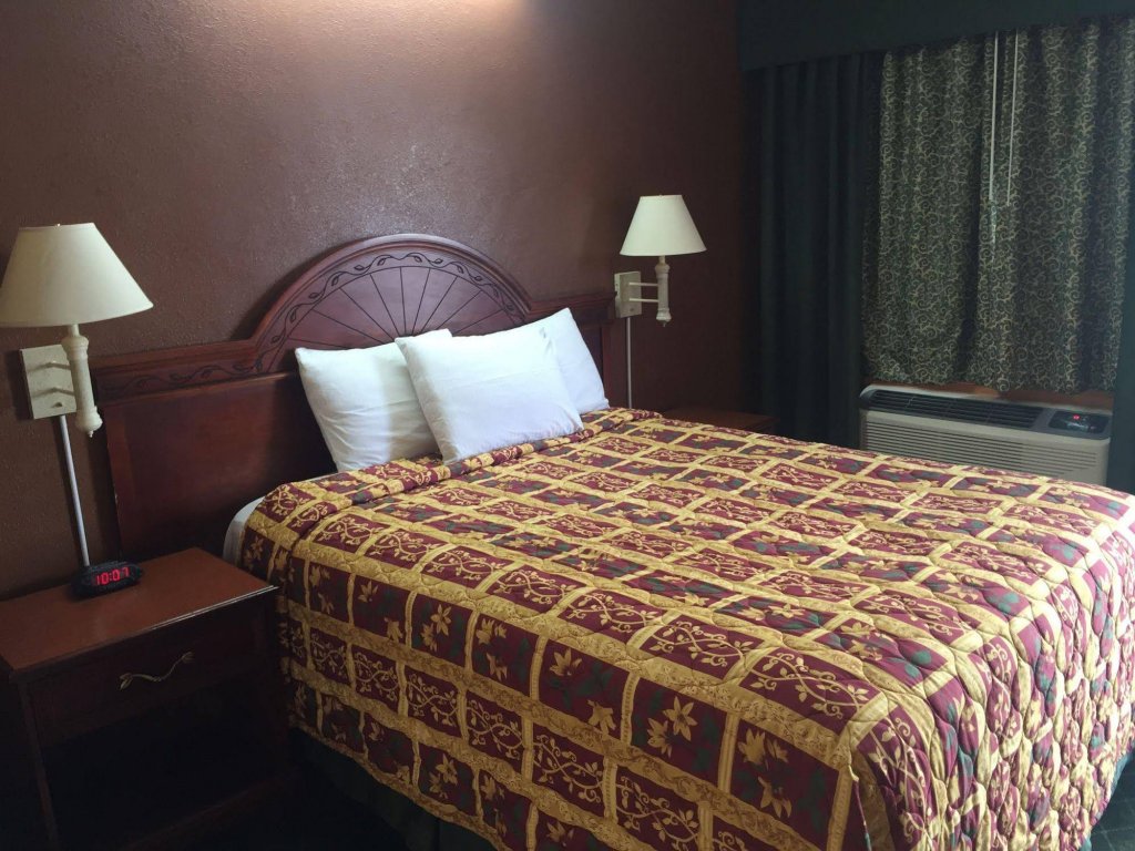 Фото New Corral Motel