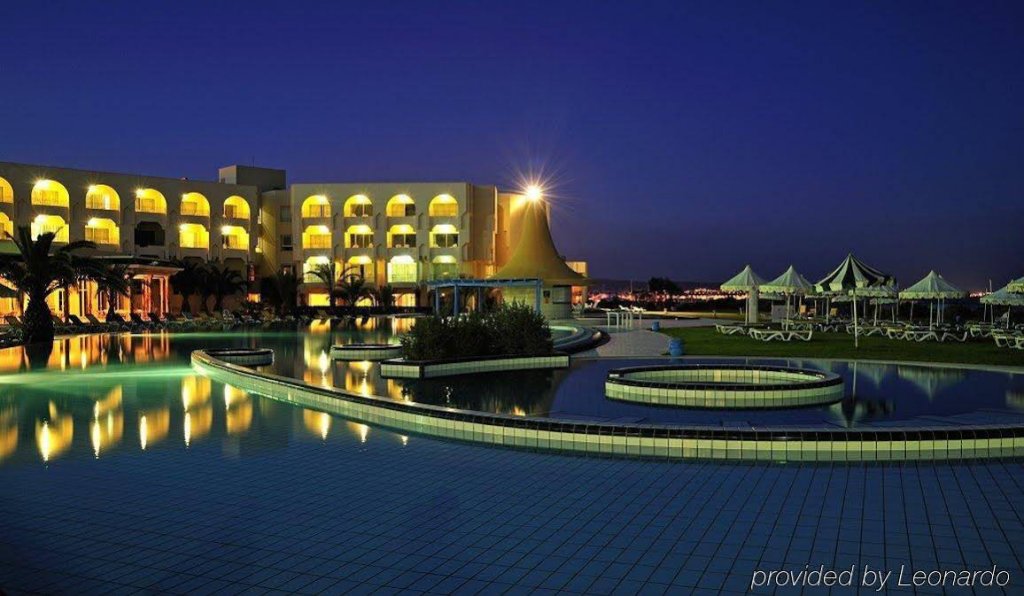 Фото отеля 4