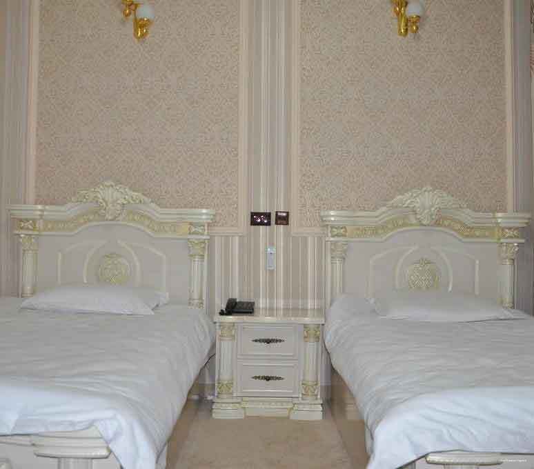 Фото Karavan Hotel