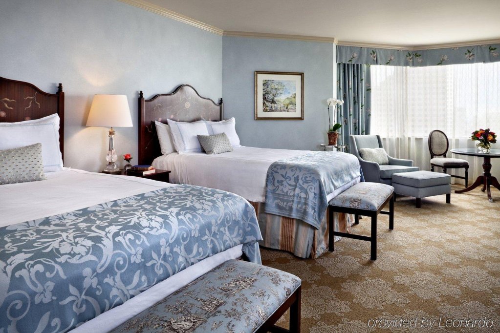 Фото Windsor Court Hotel