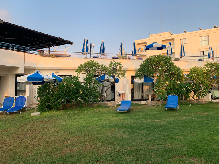 Фото Helios Bay Hotel and Suites