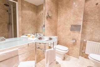 Фото Отель Petit Palace Arturo Soria