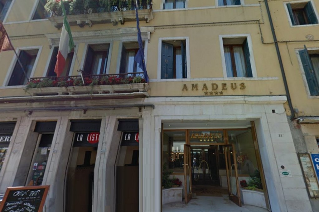 Фото Hotel Amadeus