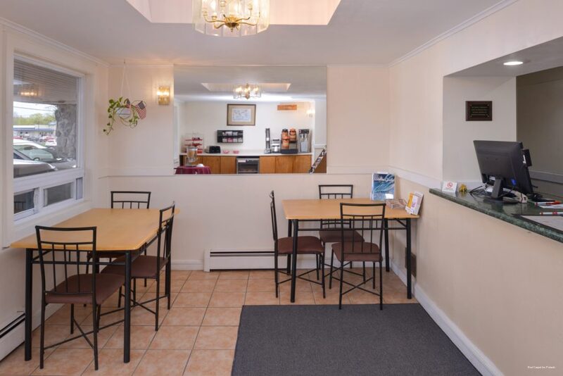 Фото Red Carpet Inn Pulaski