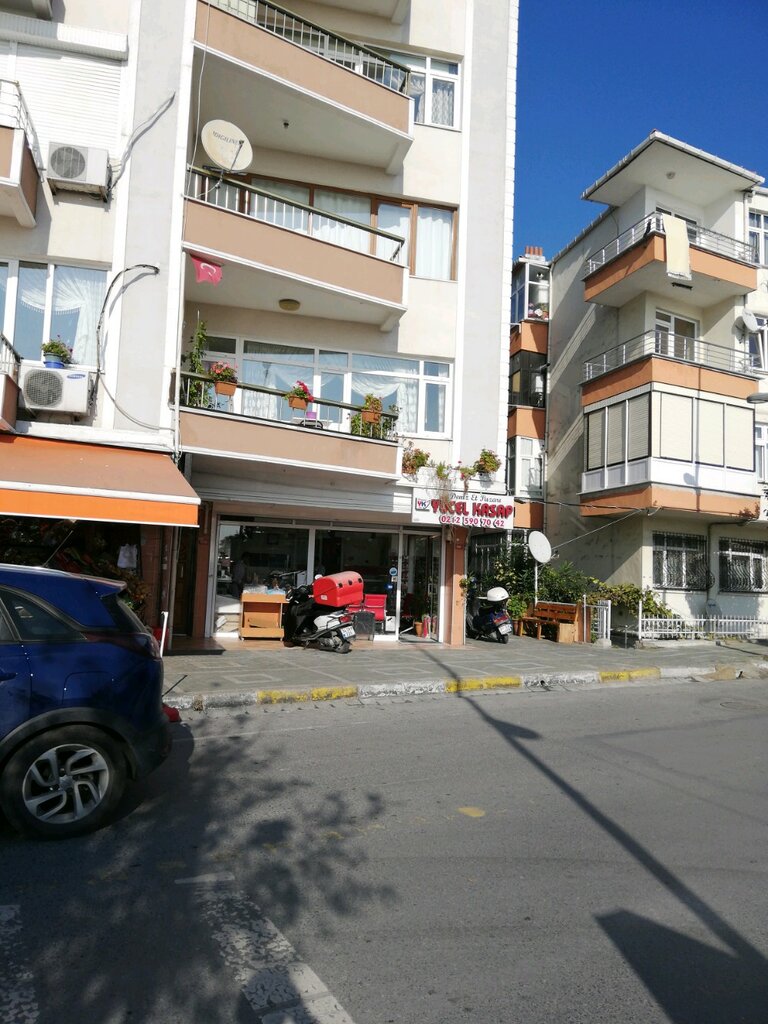 Deniz Et Pazarı Yücel Et Ürünleri, kasap, şarküteri, Dr. Sadık Ahmet