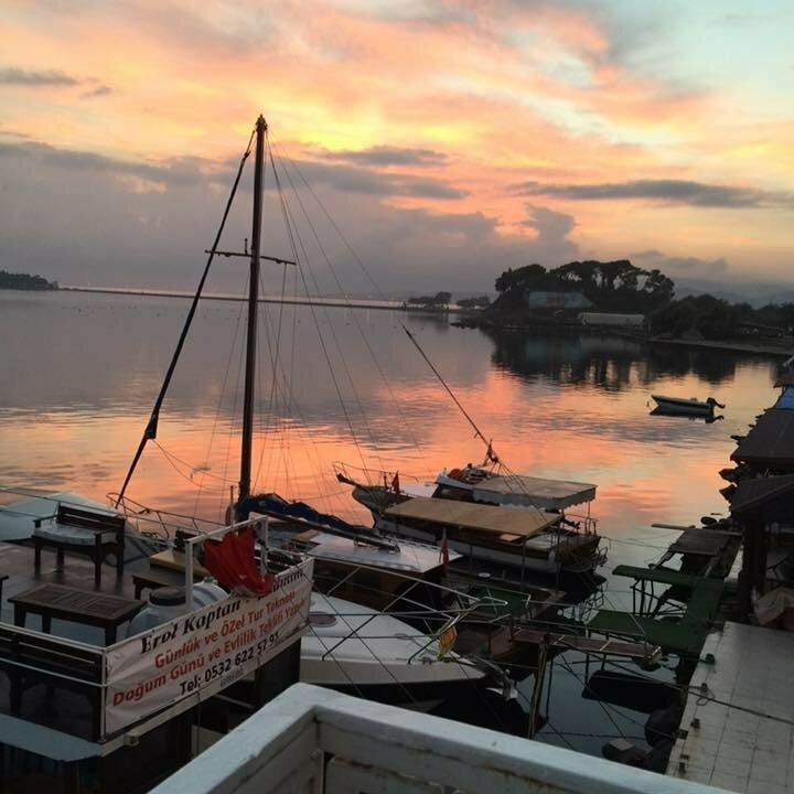 Гостиница Urla Pier в Урле