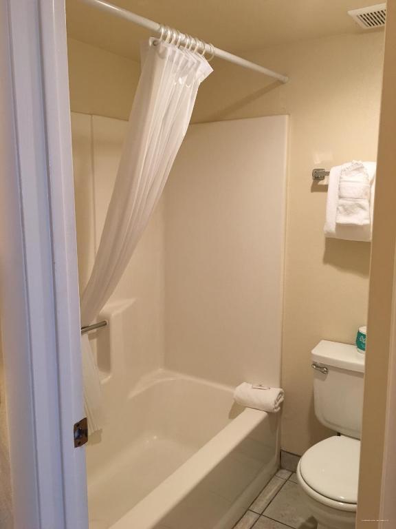 Фото Bridgewater Motel