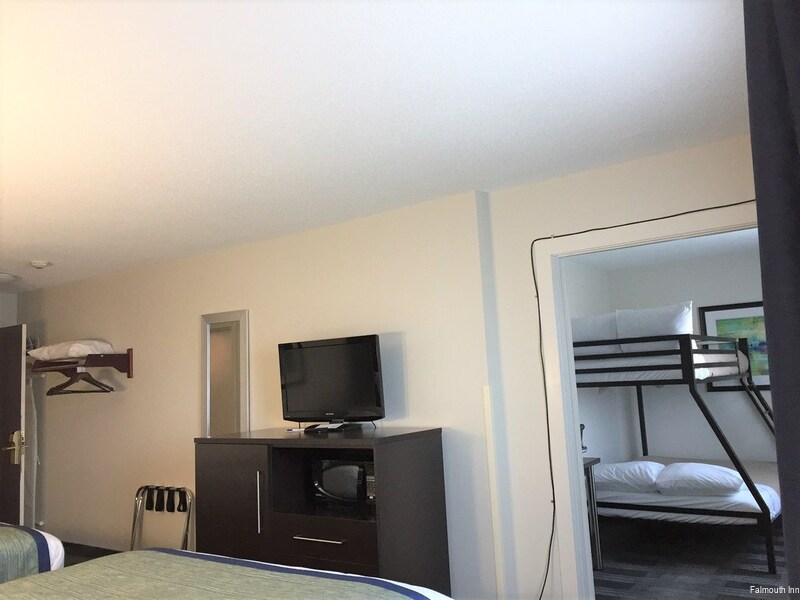 Фото Falmouth Inn