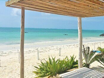 Гостиница Oceanfront Villa Zanzibar