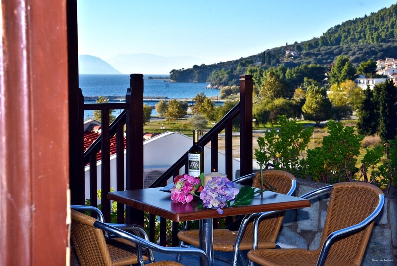 Фото Hovolo Hotel Apartments
