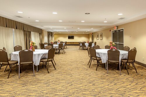 Гостиница Country Inn & Suites by Radisson, Alpharetta, Ga в Розуэлле