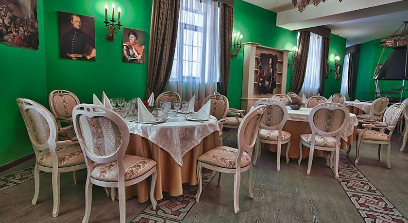 Фото Петровский дворик