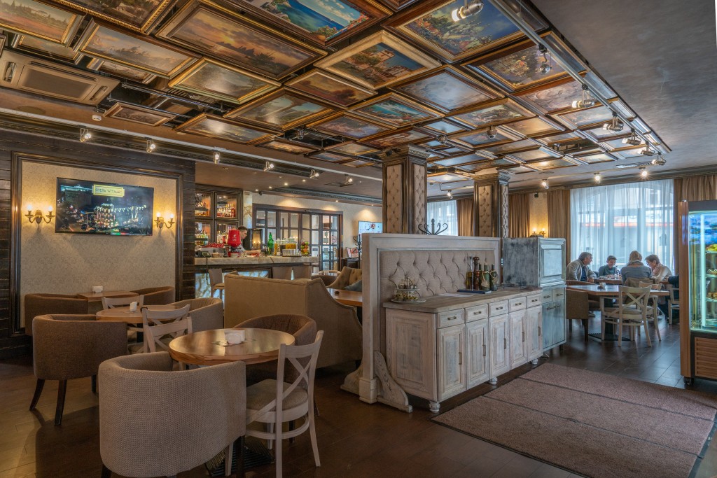 Фото Атташе