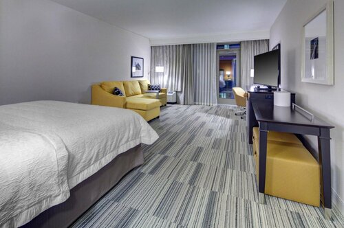 Гостиница Hampton Inn & Suites Roanoke-Downtown