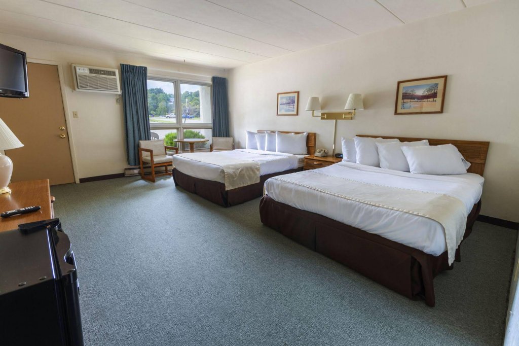 Фото Terrace Bay Hotel