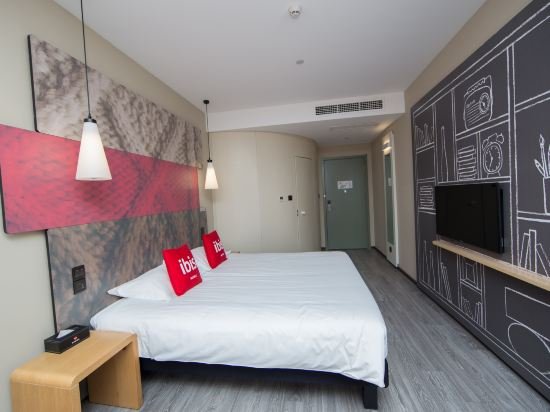 Фото Ibis Wenzhou University Hotel