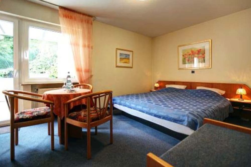 Фото Hotel Quellenhof