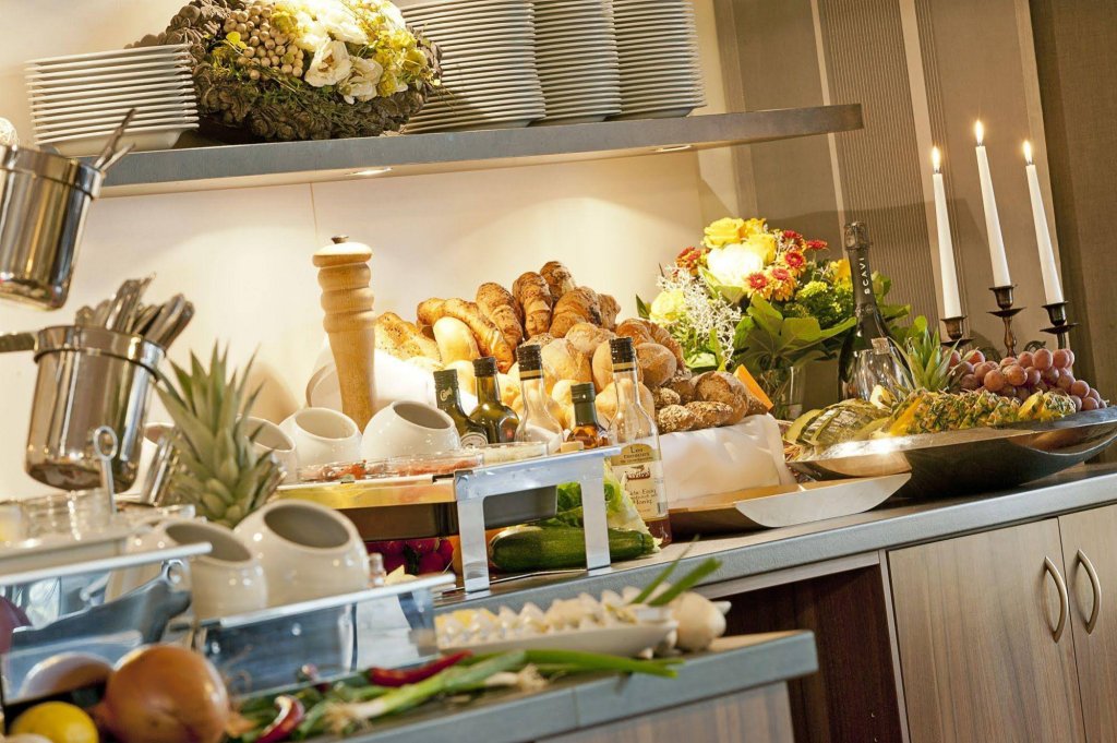 Фото In-Side-Hotel