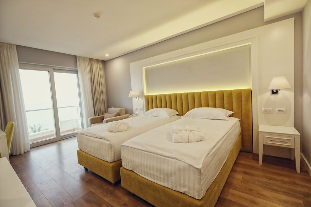 Фото Premium Beach Hotel