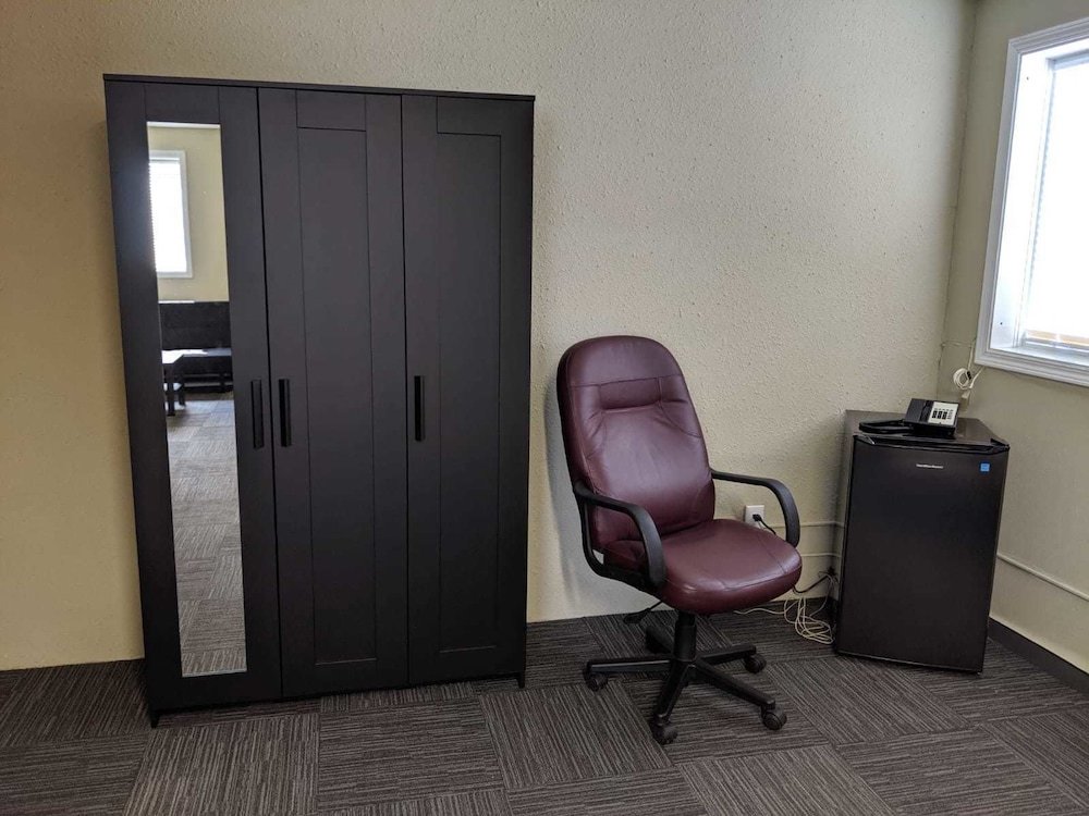 Фото The New Cavalier Inn