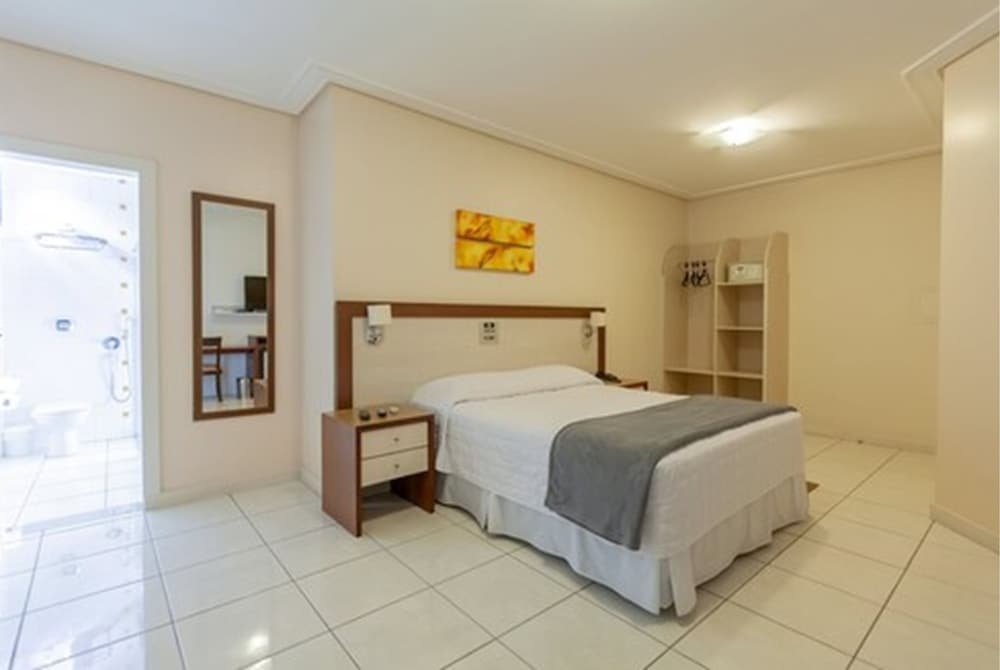 Фото Tri Hotel Executive Criciúma