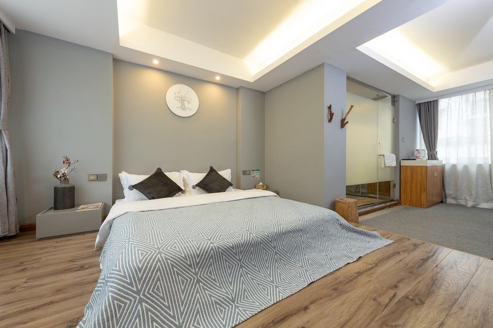 Фото Spring Blossoms Inn Yangshuo West Street