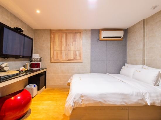 Фото Hotel Millhaus Shinchon