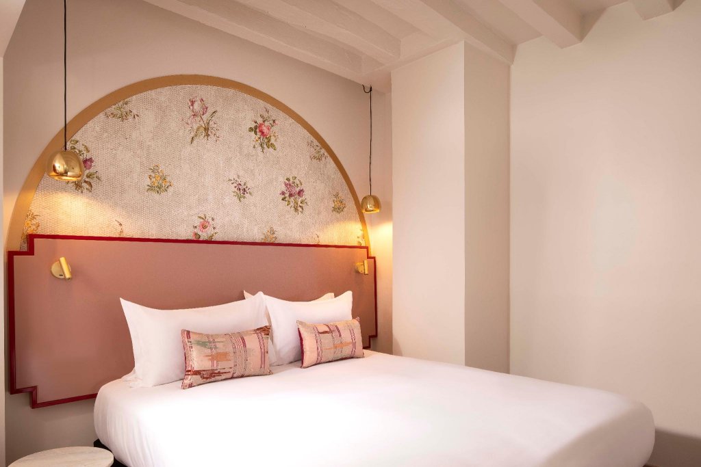 Фото Hôtel des Deux Îles