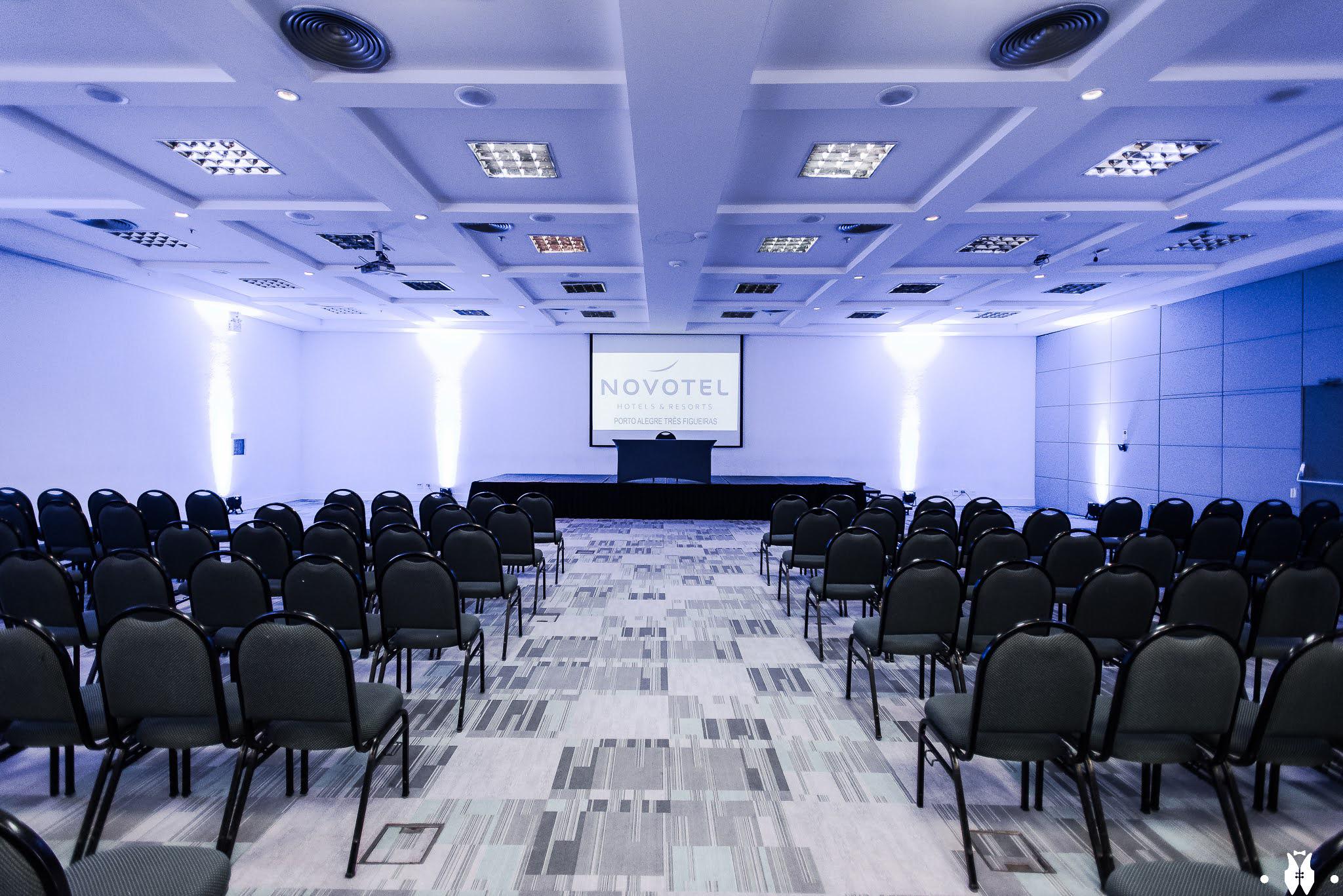 Фото Novotel Porto Alegre Tres Figueiras Hotel