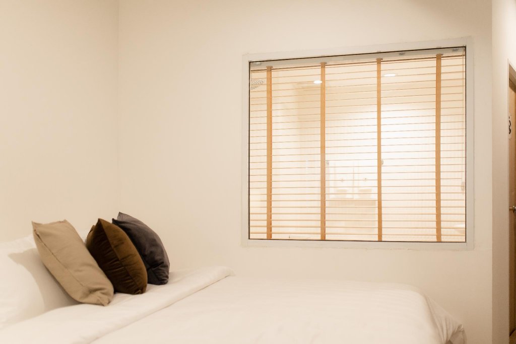 Фото Hotel Papa Bangkok Siriraj